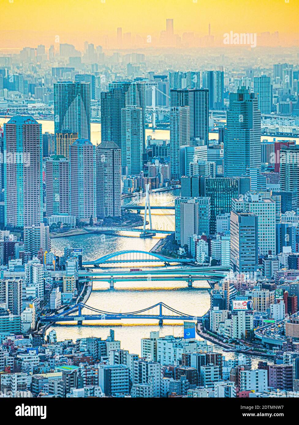 Japón, Ciudad de Tokio, Área de Koto y Chuo Ku, Río Sumida Foto de stock