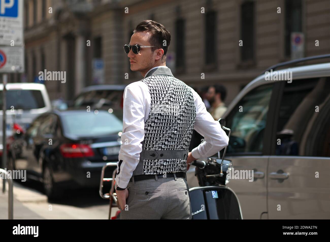 Chaqueta De Mugler Fotos e Imágenes de stock - Alamy