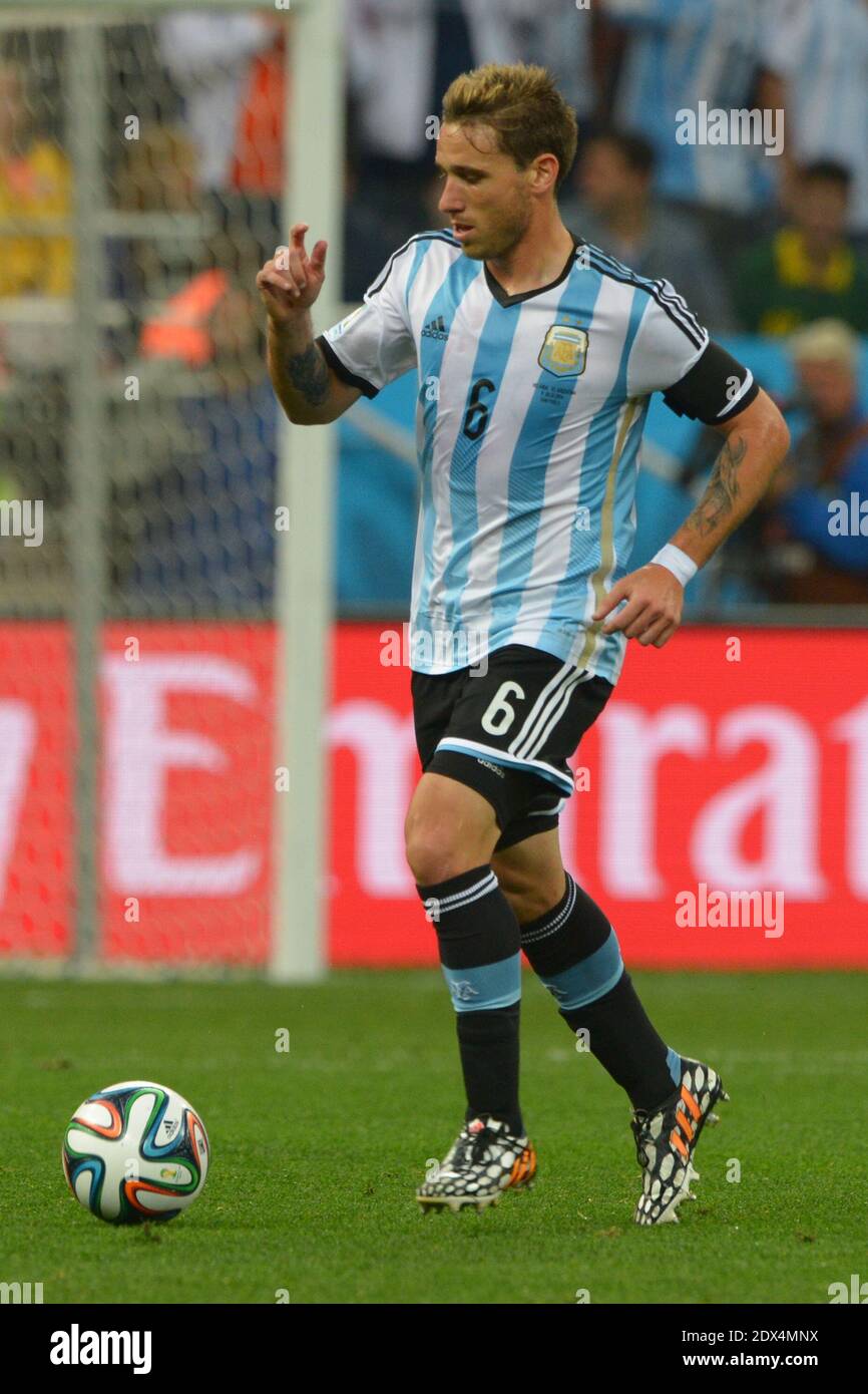 Lucas Biglia de Argentina durante el partido semifinal de la Copa Mundial  de Fútbol Holanda contra Argentina en el Estadio Itaquera, Sao Paulo,  Brasil el 9 de julio de 2014. Argentina ganó