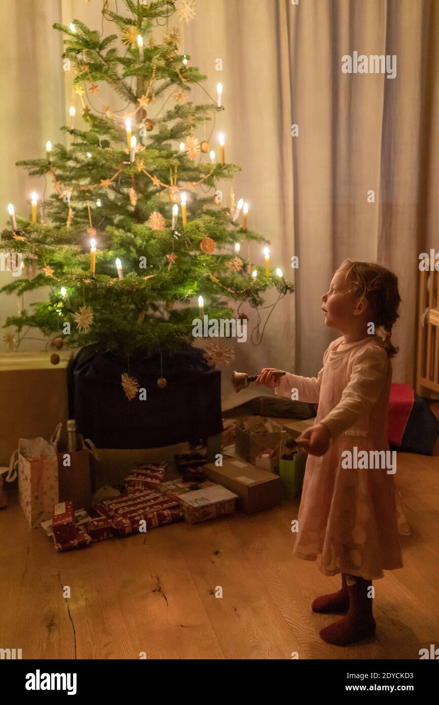 Austria christmas decorations fotografías e imágenes de alta resolución -  Alamy