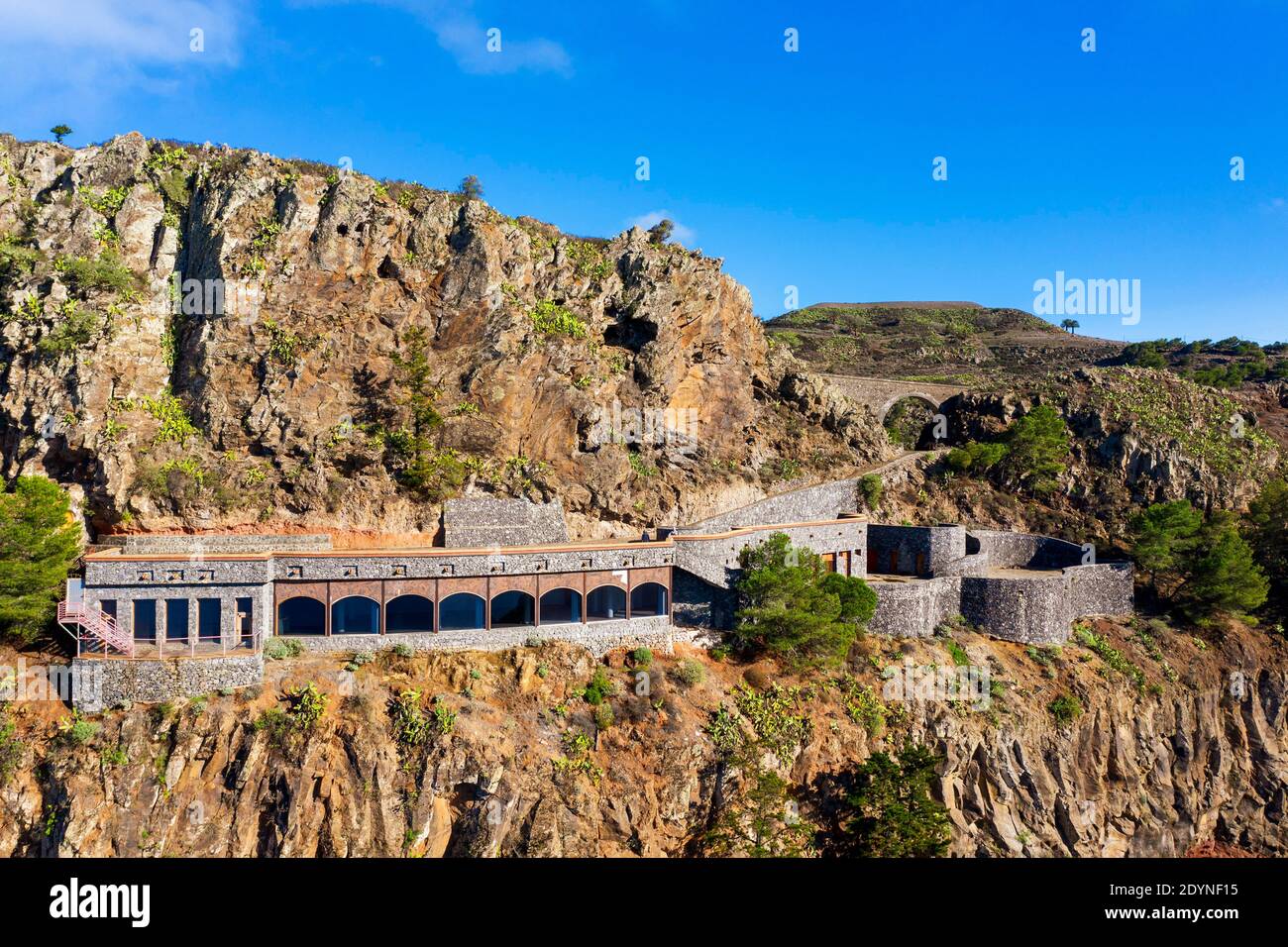 Mirador Ermita del Santo cerca de Arure, Valle Gran Rey, imagen de drones, la Gomera, Islas Canarias, España Foto de stock