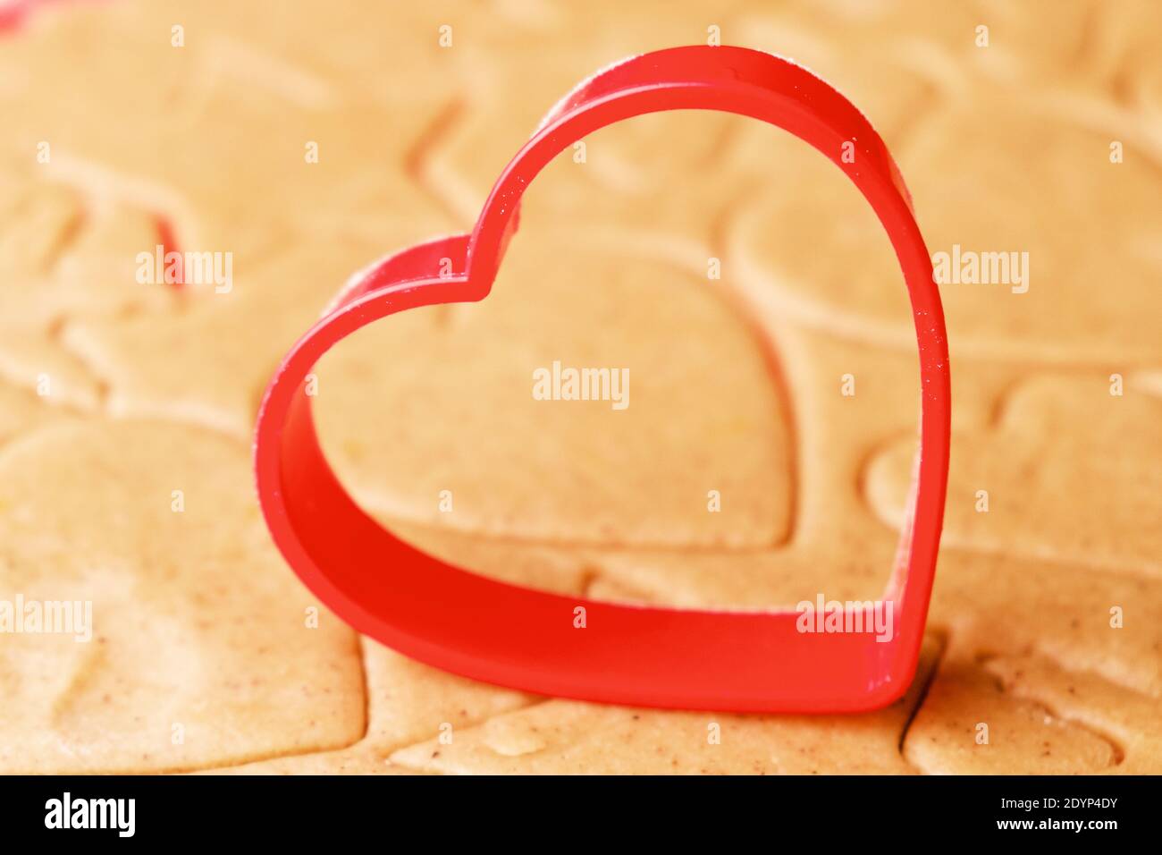 Molde en forma de corazón Imágenes recortadas de stock - Alamy