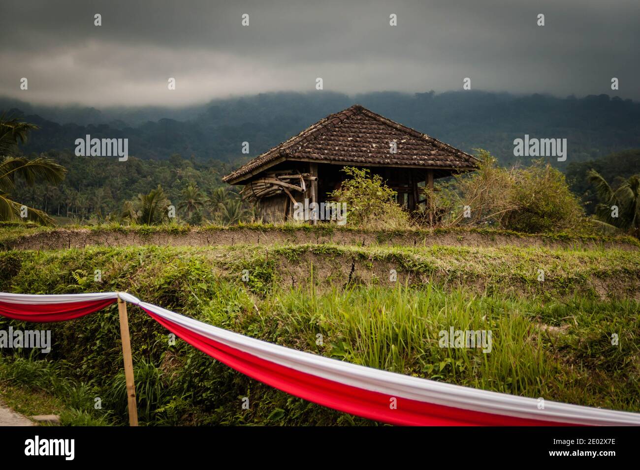 Un refugio vacío en Jatiluwih Rice Terrace en Bali Foto de stock