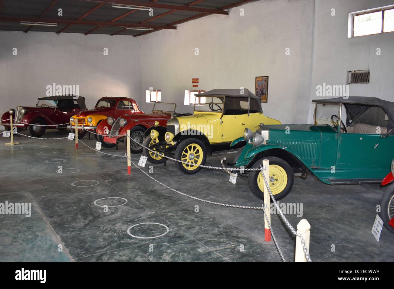 Edificio del Auto World Vintage Car Museum, Ahmedabad, Gujarat, India