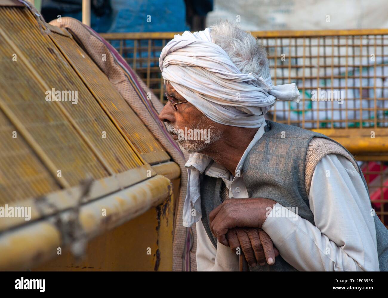 Soportes para bastones fotografías e imágenes de alta resolución - Alamy