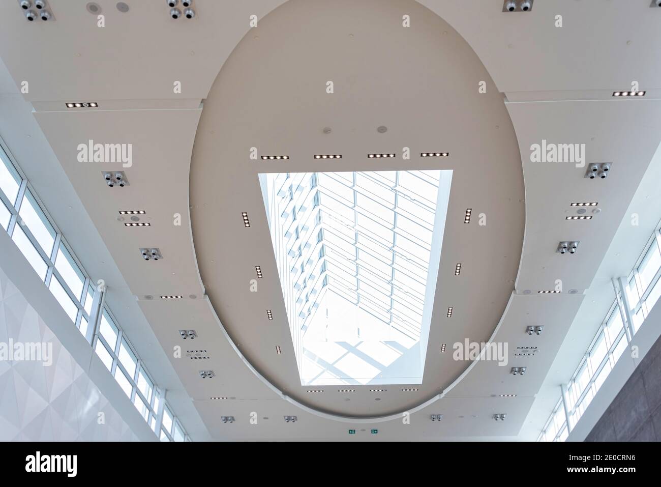 Arquitectura moderna de claraboyas en Yorkdale Mall, Toronto, Canadá Foto de stock
