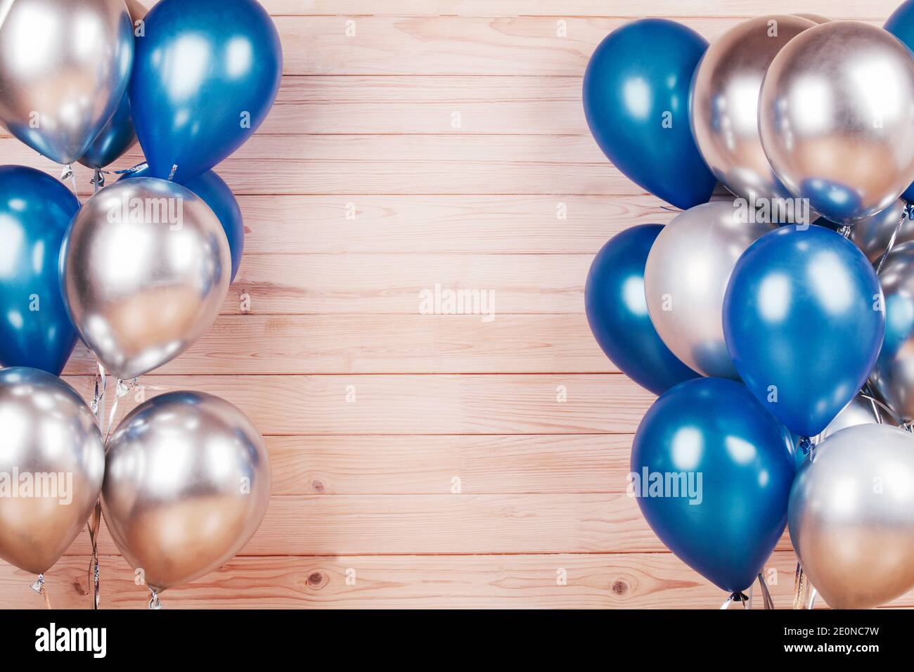 9,188 en la categoría «Blue and silver balloons» de imágenes, fotos de  stock e ilustraciones libres de regalías