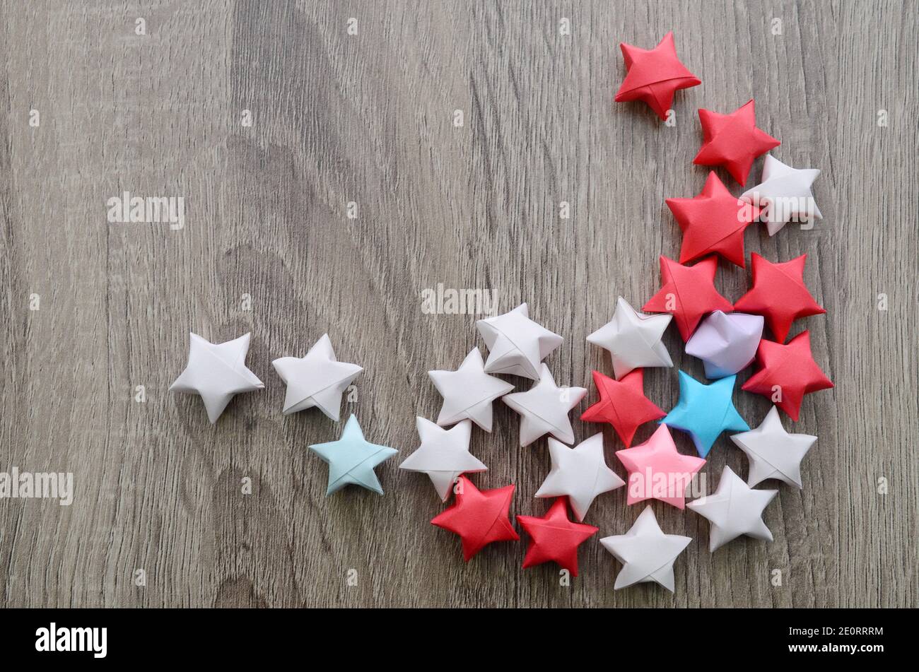 papel doblado estrella o estrella de origami suerte Fotografía de stock -  Alamy