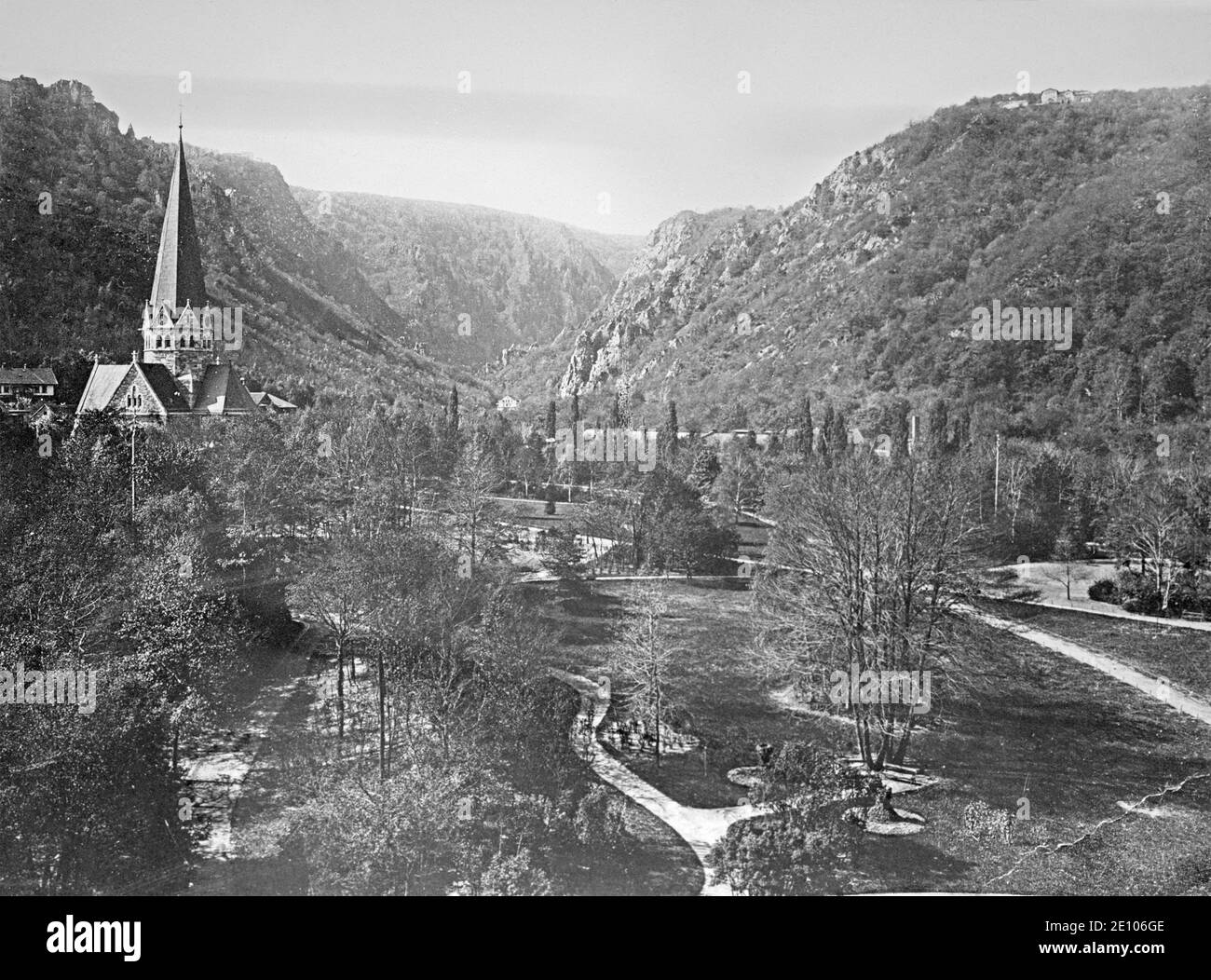 Iglesia de San Pedro y Valle de Bode con Roßtrappe, foto histórica, c. 1920, Thale, Montañas Harz, Sajonia-Anhalt, Alemania, Europa Foto de stock