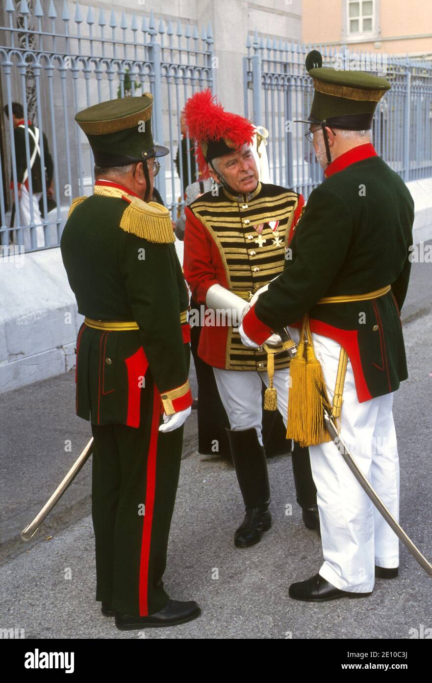 El 5 de octubre de 1997 se reubica en Trieste, ciudad italiana, pero durante mucho tiempo bajo el Imperio Austro-Húngaro, el monumento, retirado en 1921, a la princesa Isabel de Austria 'sissi', esposa del emperador Franz Joseph. Para la ocasión se reúne un gran número de nostálgicos y fans del Imperio, con uniformes y ropa vintage. Foto de stock