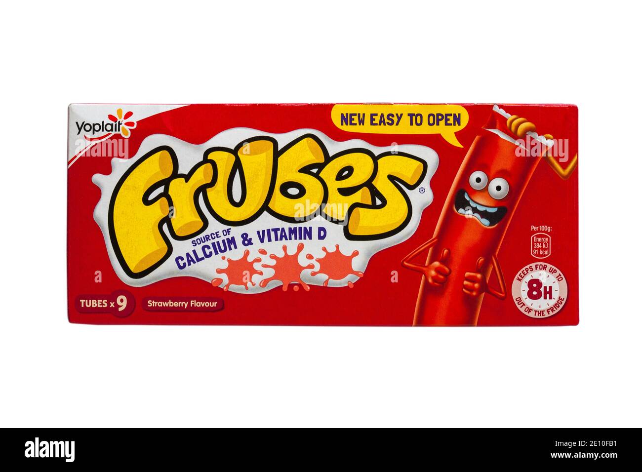 Caja de Yoplait Frubes, frais framage en un tubo yogur sabor fresa sobre fondo blanco - también conocido como Go-GURT y tubos de Yoplait Foto de stock