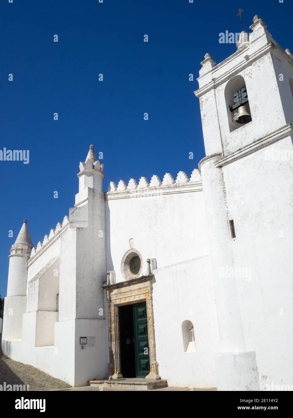Mertola Madre Iglesia, una vez una mezquita Foto de stock