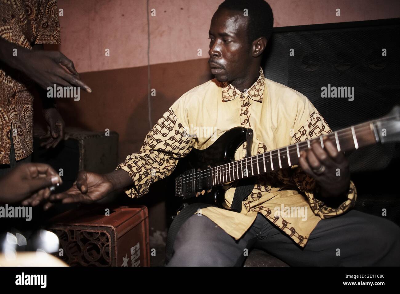 África / Malí / Bamako / Malí capital, tiene una rica escena musical con clubes y vida nocturna. Foto de stock