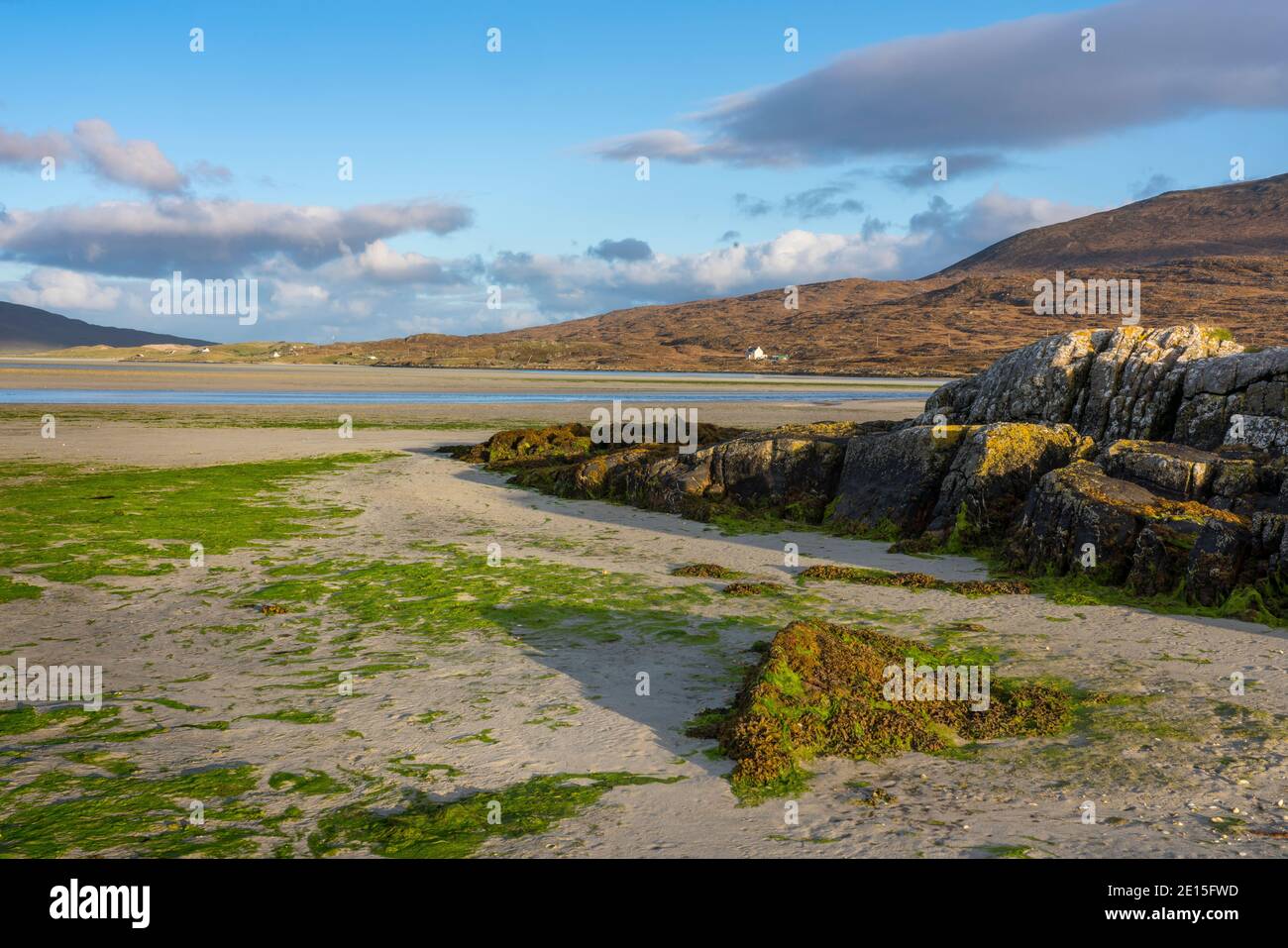 Isla de Lewis y Harris, Escocia: Marea baja en la playa de Luskentire en la isla South Harris Foto de stock