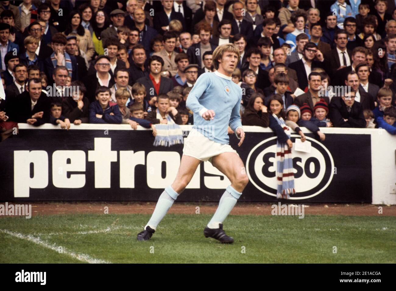 Foto del archivo fechada 22-08-1970 de Colin Bell, Manchester City. Foto de stock