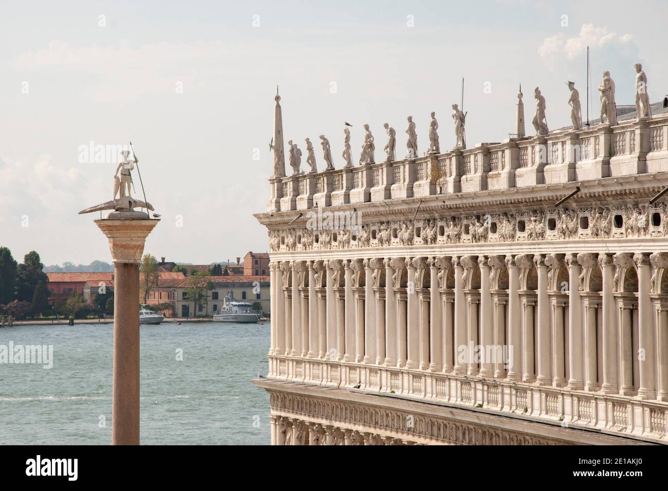 Biblioteca Marciana, en la Piazzetta San Marco en Venecia, Italia, Europa Foto de stock