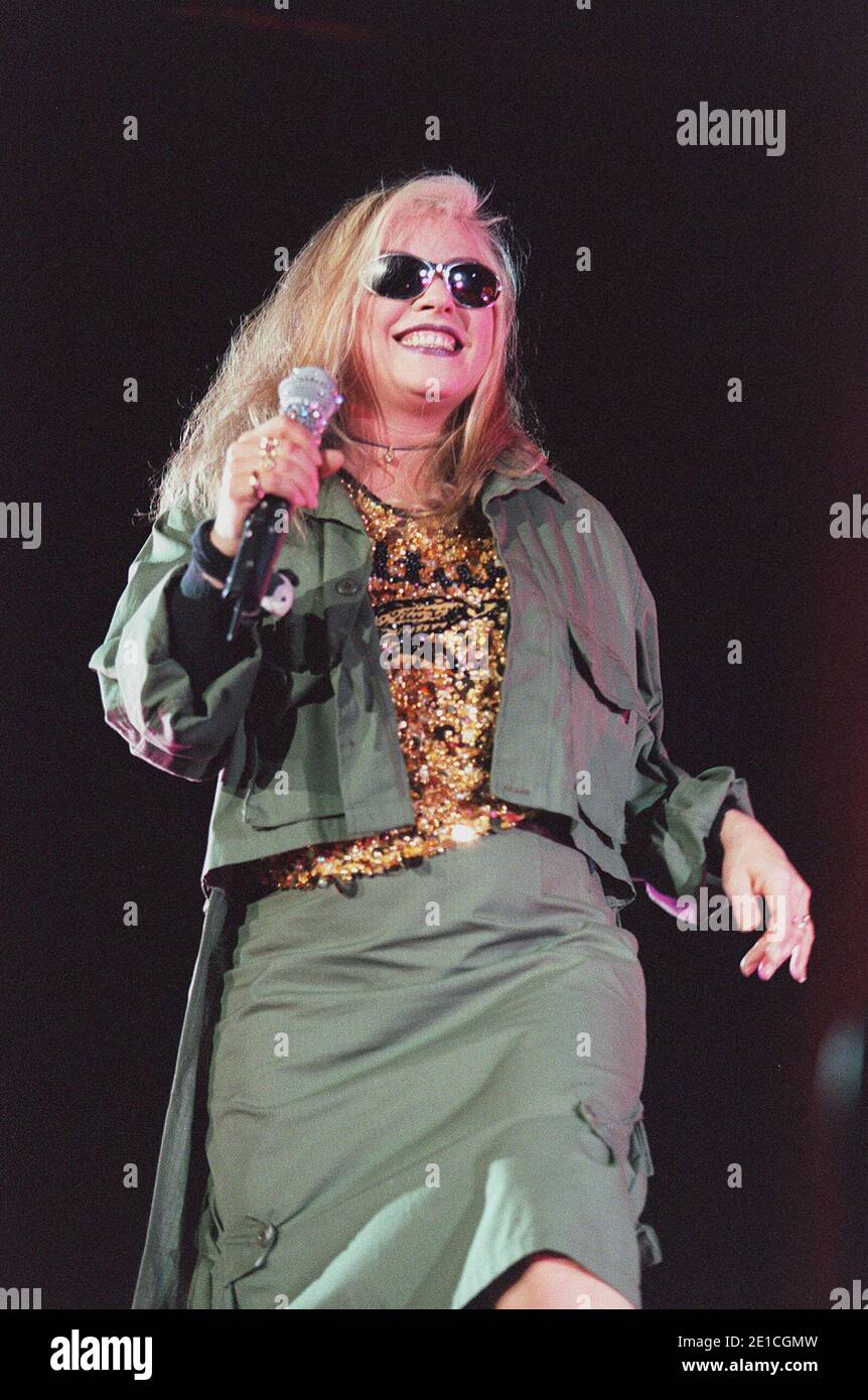 Blondie en Concierto en Wembley Arena en Londres, Reino Unido. 7 de  noviembre de 1999 Fotografía de stock - Alamy