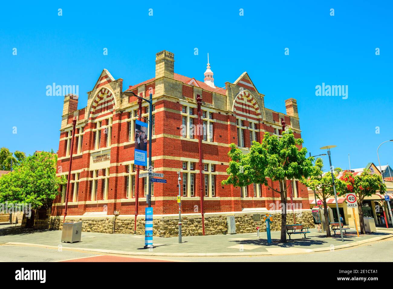 Fremantle, Australia Occidental - Jan 2, 2018: Edificio de la Escuela Fremantle, 1850s, antiguo edificio de interés histórico y cultural en el área central de Foto de stock