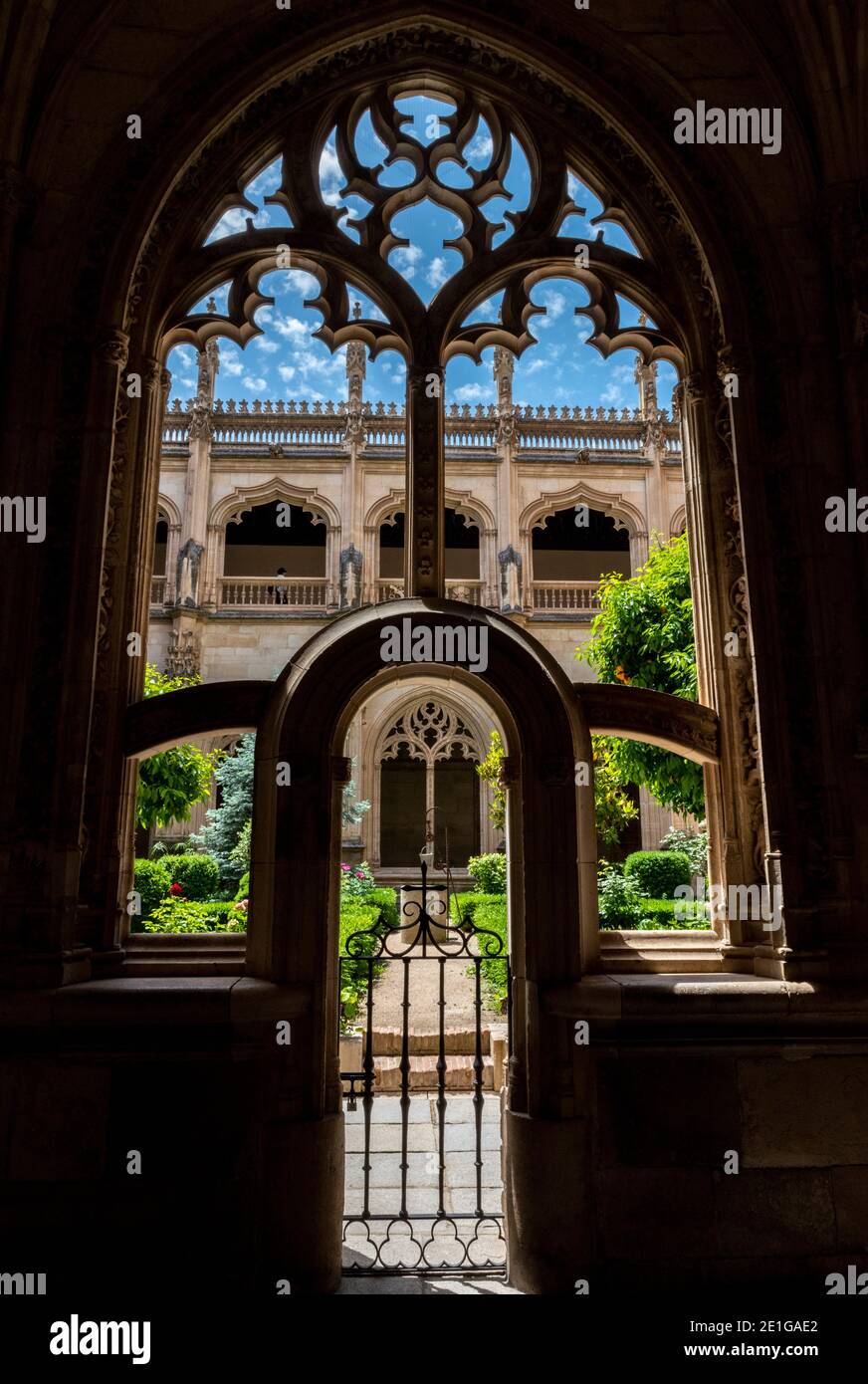 Toledo,España:24 de mayo,2018. El Monasterio de San Juan de los Reyes (en inglés: Monasterio de San Juan de los Reyes) es un franciscano de estilo isabelino Foto de stock