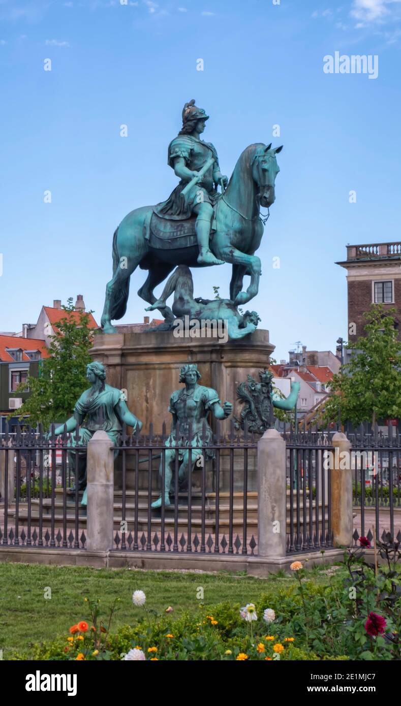 Estatua de Christian V en Kongens Nytorv, Plaza Nueva del Rey, en Copenhague, Dinamarca Foto de stock