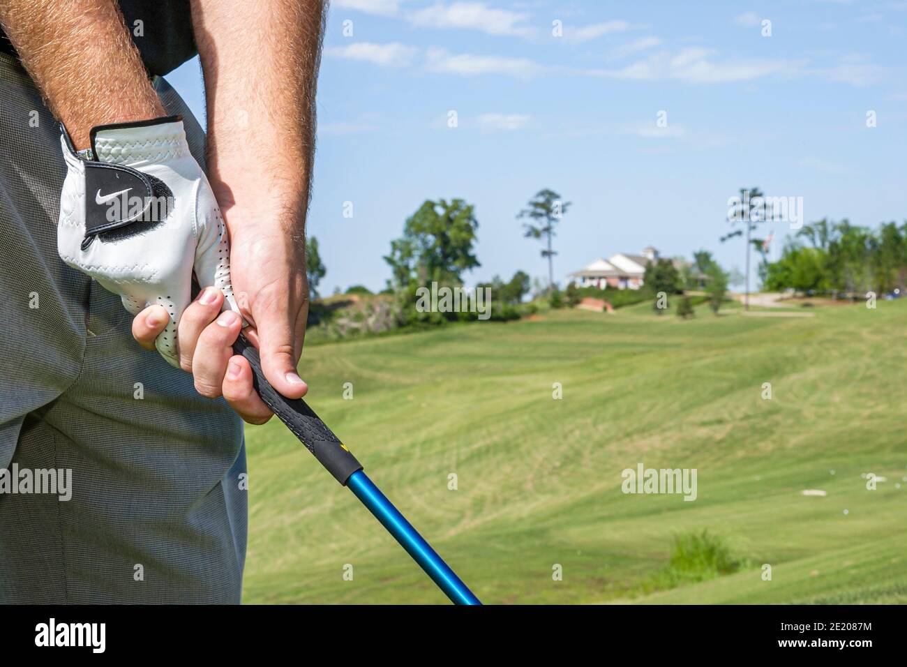 Campo de golf Alabama Greenville Cambrian Ridge, Robert Trent Jones Golf Trail club agarre guante golfista hombre, Foto de stock