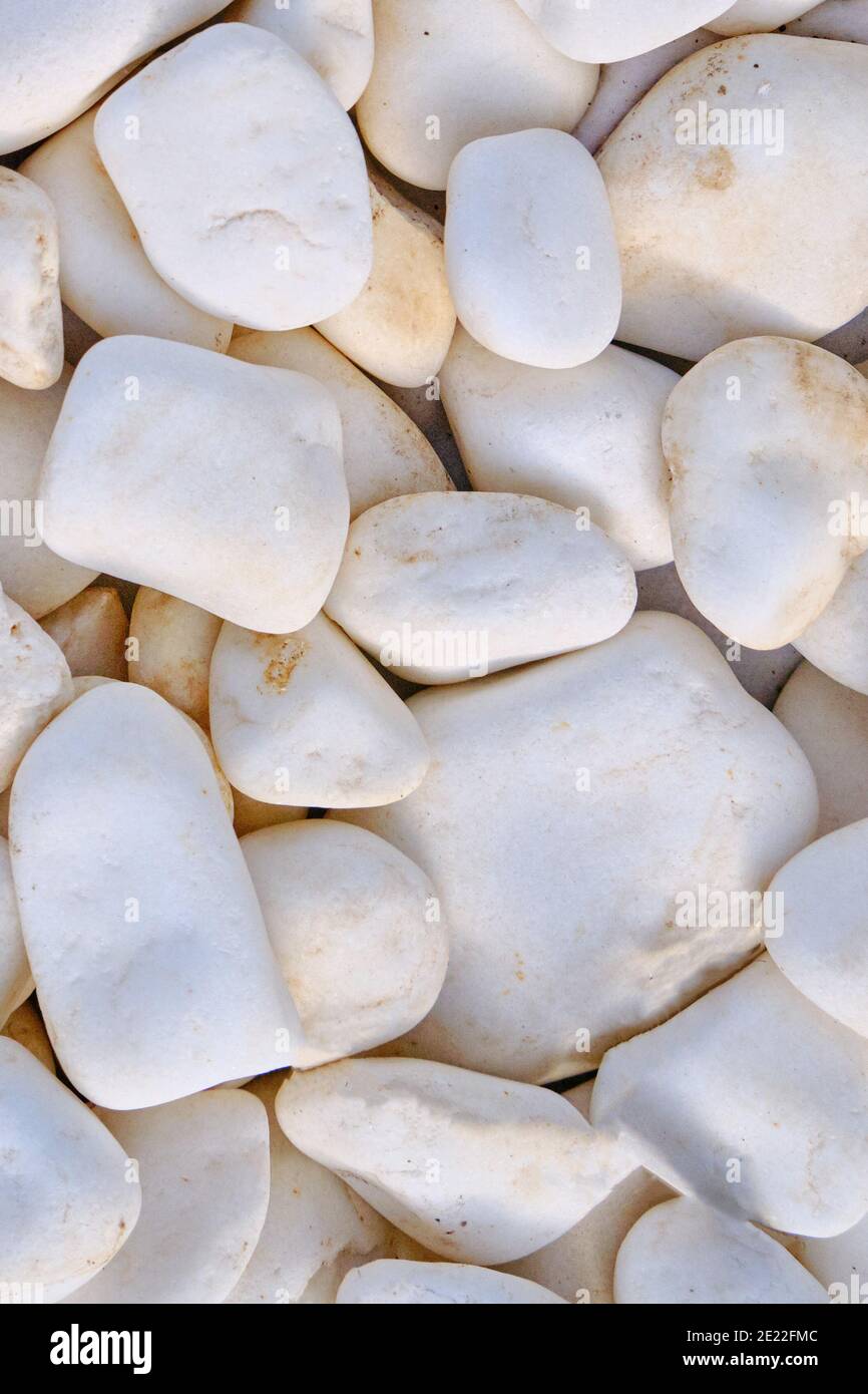 Piedra blanca redondeada - Kumas