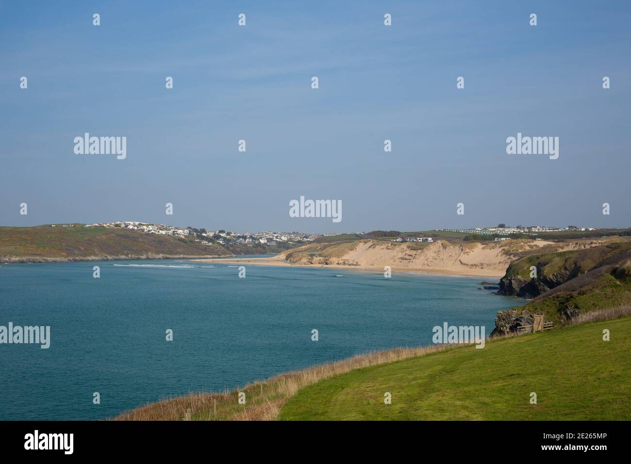 Crantock playa y costa norte Cornwall suroeste Inglaterra Foto de stock