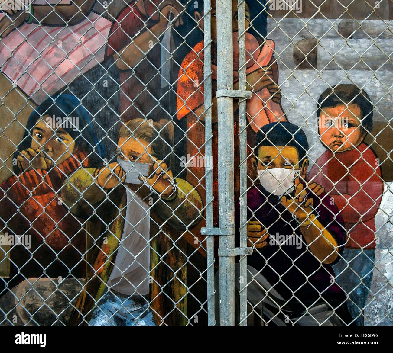 12 de enero de 2021, San Fernando, California, EE.UU. - Detalle de un mural  titulado "niños en Cages" por el artista local Lalo García en el Centro  Cívico de San Fernando. El