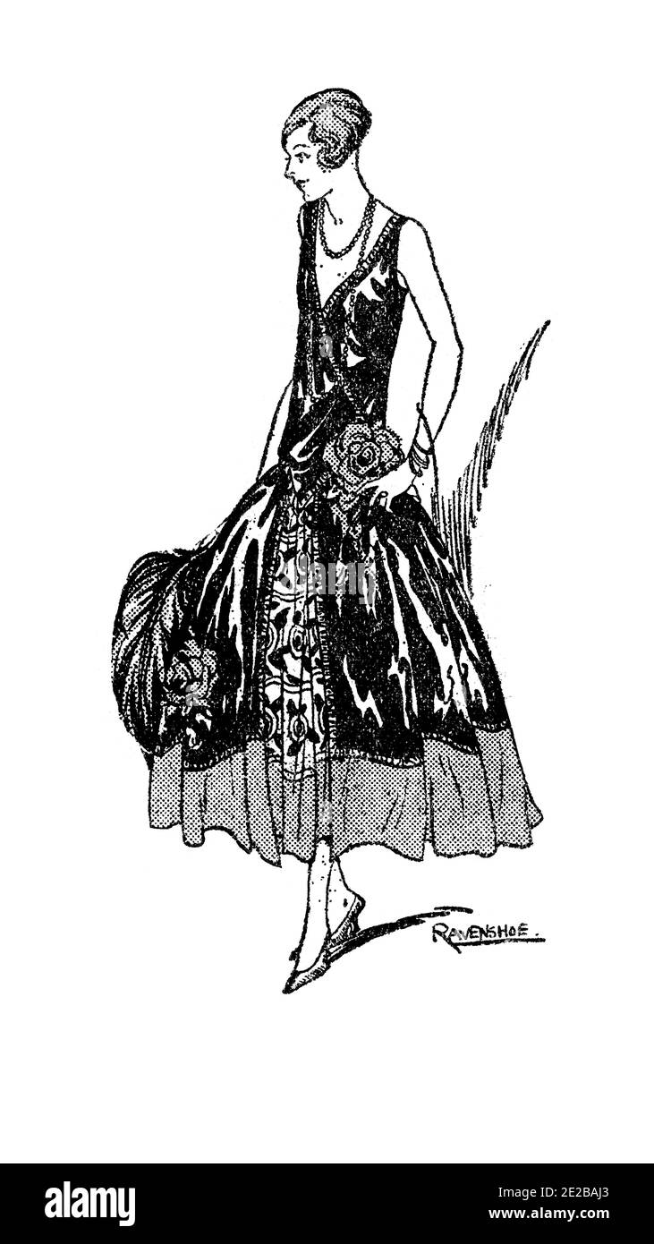 Vestido tafetán negro de la moda de 1920, con dobladillo de red y crepe de chine impreso en la parte delantera, ilustración de 1927 Yorkshire Evening Post Foto de stock