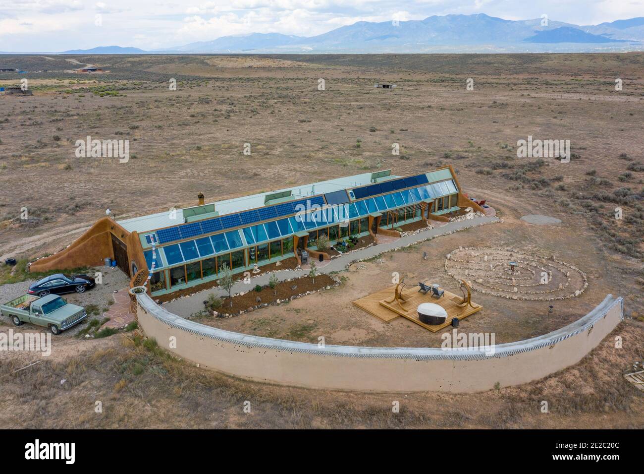 Earthship, Taos, NM, EE.UU Foto de stock