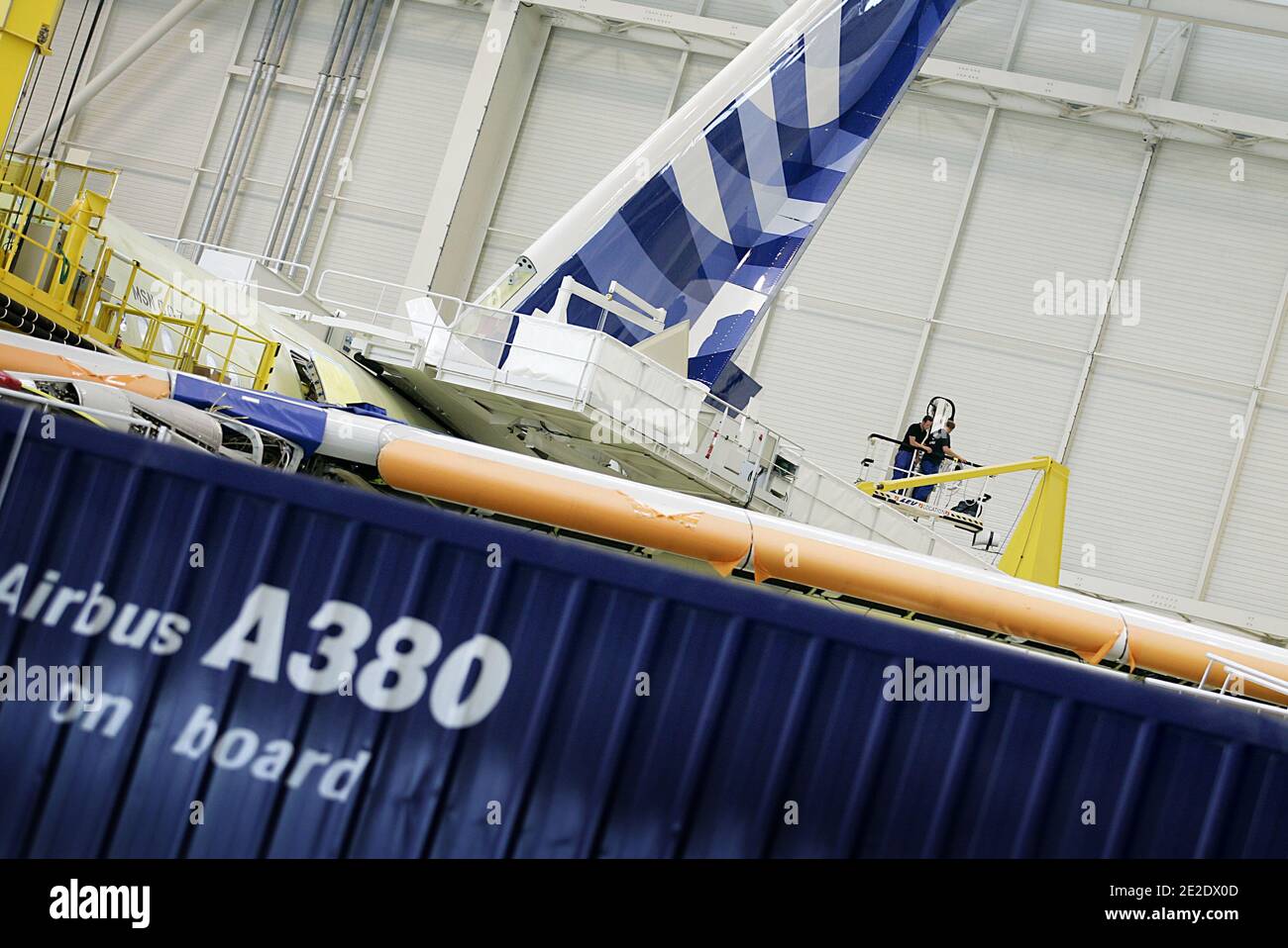 Vista De La Planta De Airbus Con Sus Líneas De Montaje Airbus A380 Y