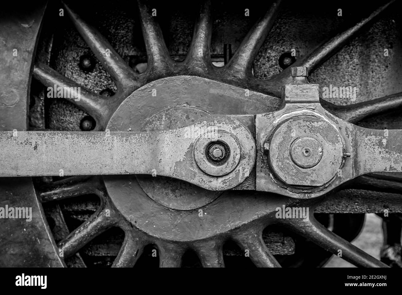 Rueda de locomotora de vapor y barra de conexión Foto de stock