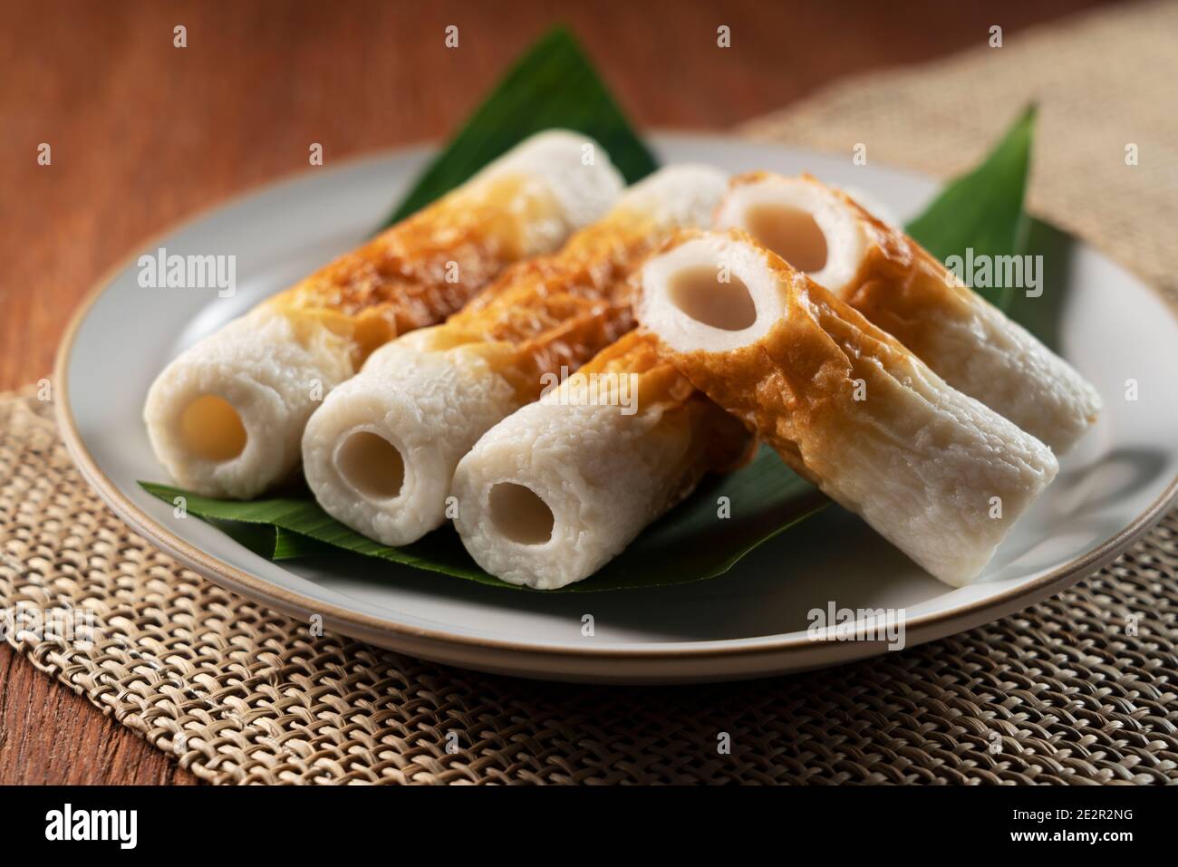 Comida Japonesa Naruto Kamaboko - Fotografias de stock e mais