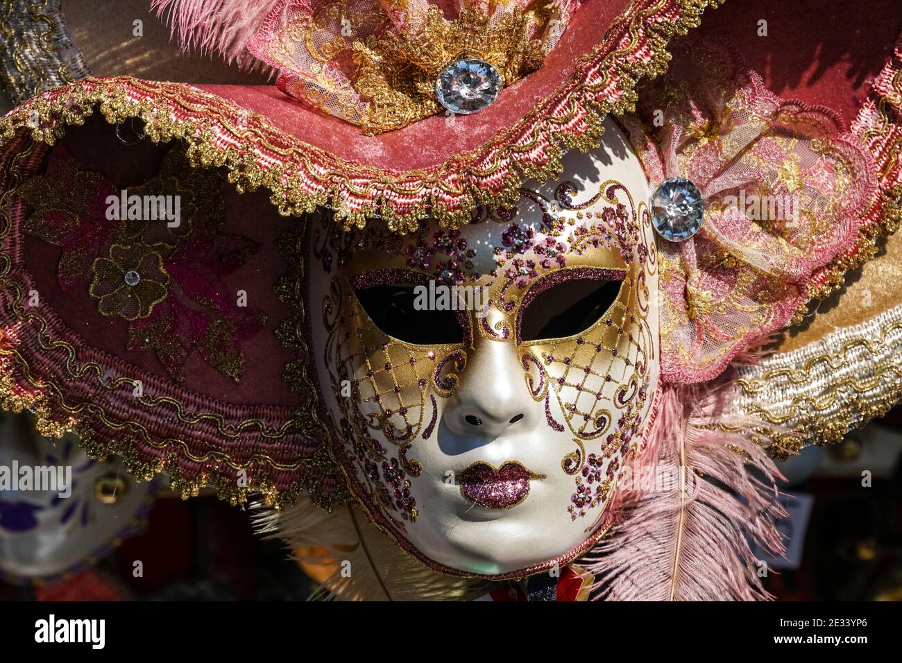 Máscaras de Carnaval, Venecia, gestión de #redessociales para #bodegas  vinotecas, #restaurantes, www.en…