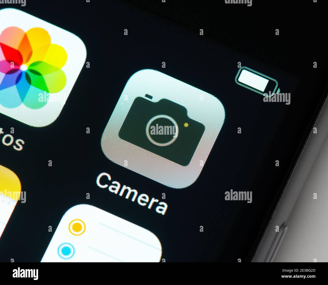 Icono de la aplicación Cámara en la pantalla de Apple iPhone Foto de stock