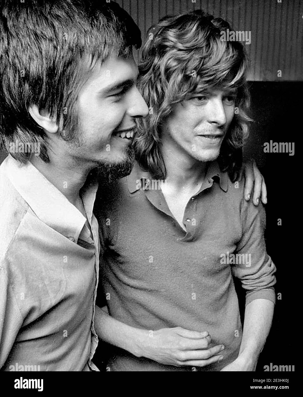 Productor Tony Visconti y David Bowie en el estudio Trident En mayo de 1970 Foto de stock