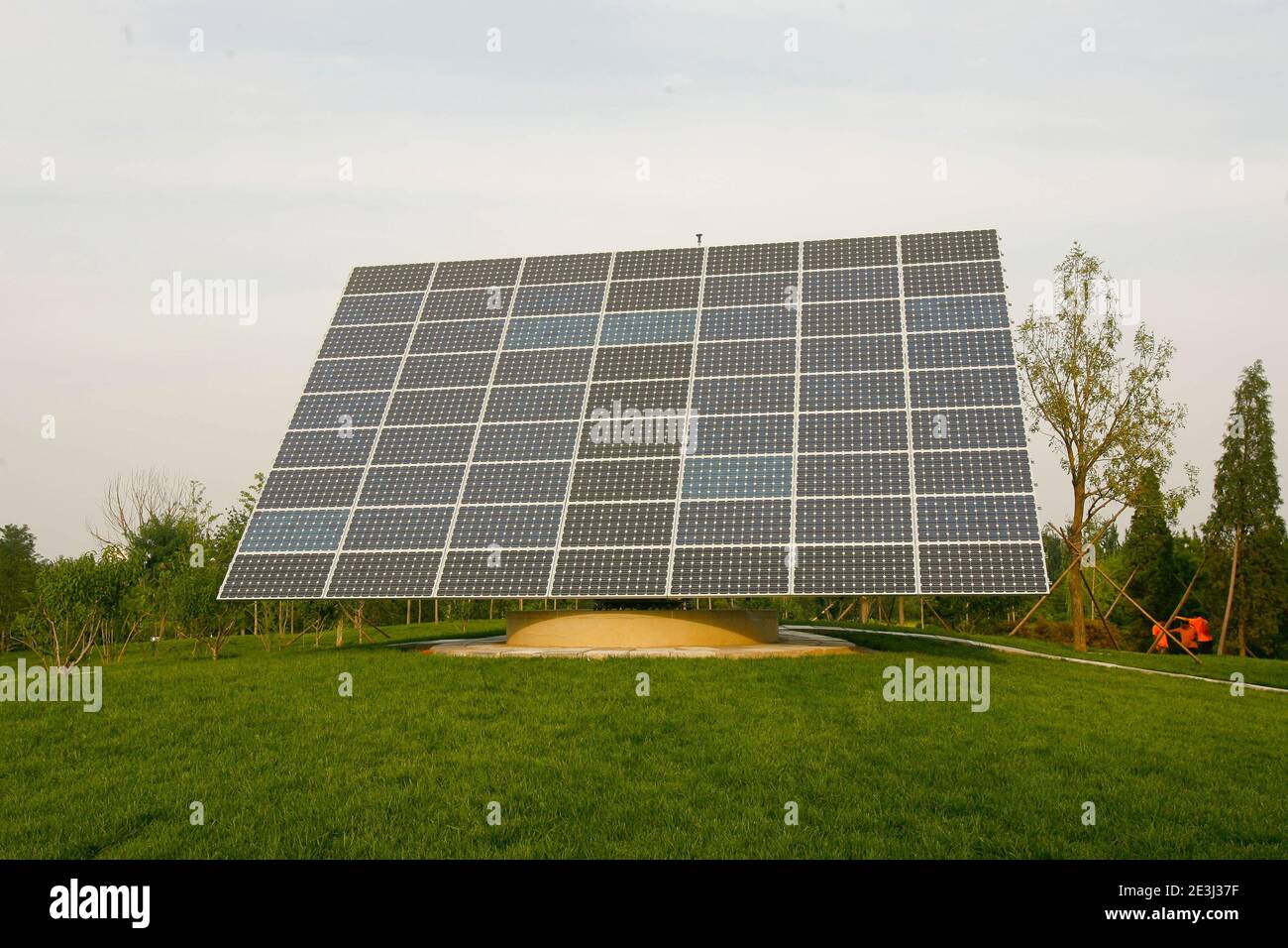 Retrato paneles solares foto de alta calidad Fotografía de stock -