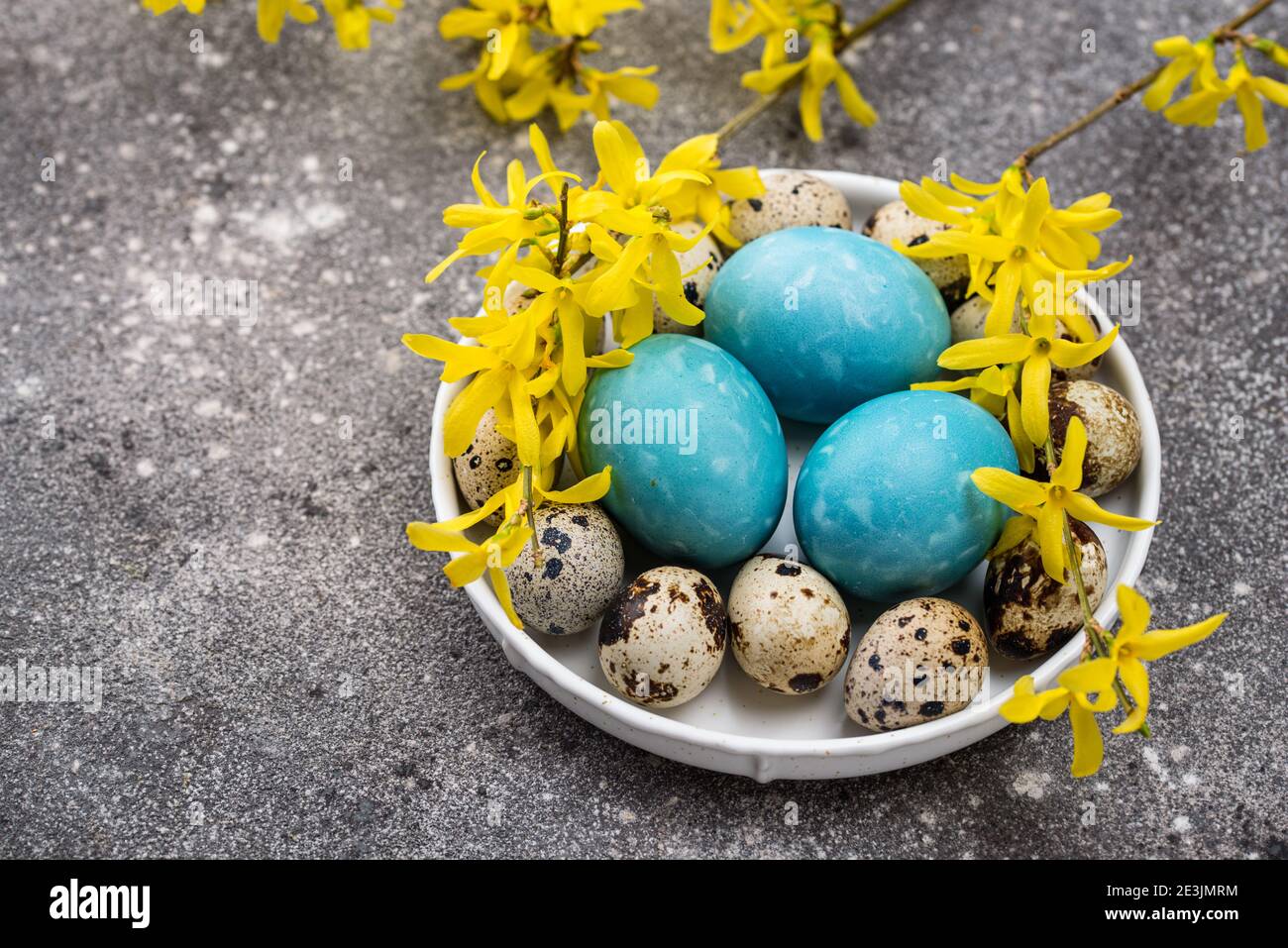 Huevos de Pascua de color azul Foto de stock