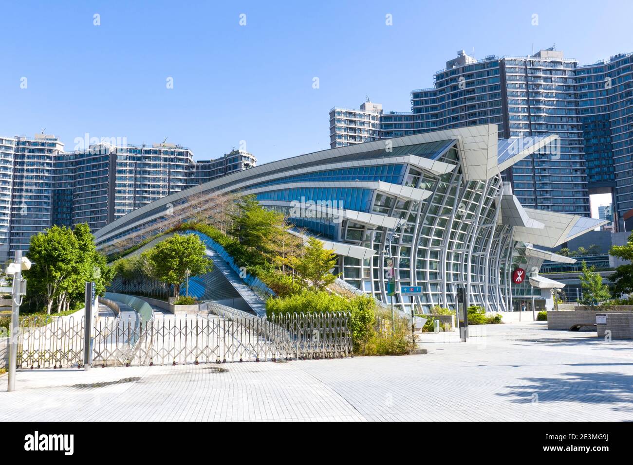 Hong Kong West Kowloon Station, el Terminus de Hong Kong, tiro medio, Vista a nivel de ojos Foto de stock