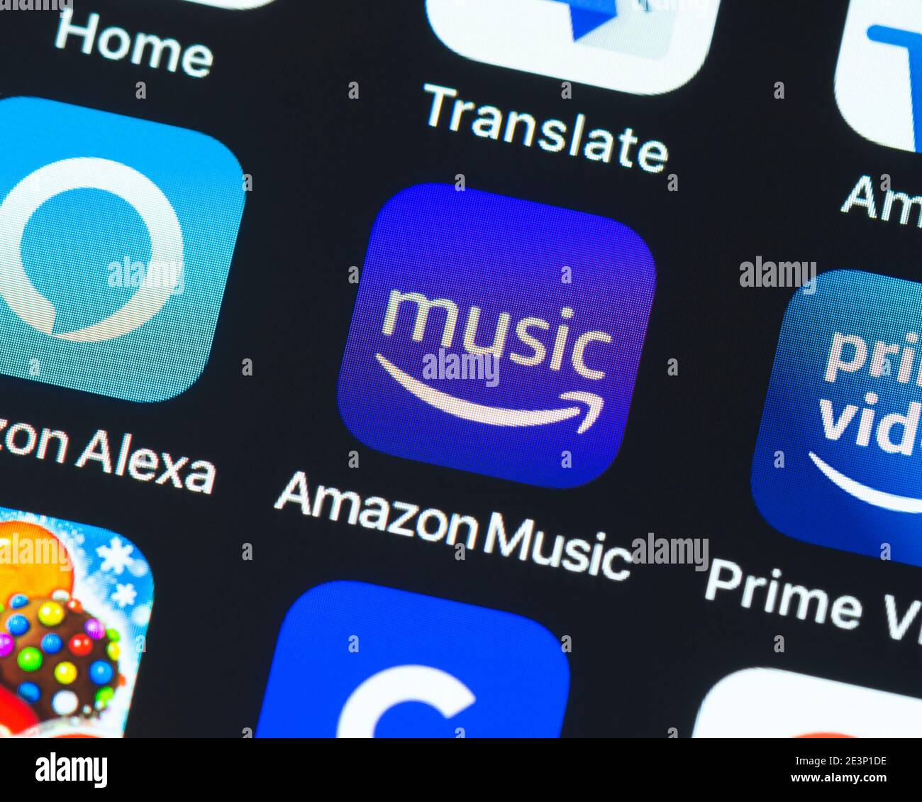 Icono de la aplicación Amazon Music en la pantalla del iPhone de Apple. Amazon  Music es una plataforma de transmisión de música y una tienda de música en  línea operada por Amazon