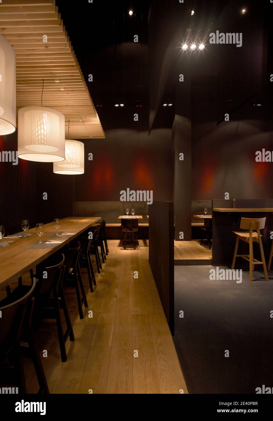 Vinoteca Torres - la Roca (Barcelona) por Toni Arola, Vinothek, español, españa, España, España, España, España-a Catalu-a, gastronomía, gastronomía, gastronomia, gastronomia Foto de stock
