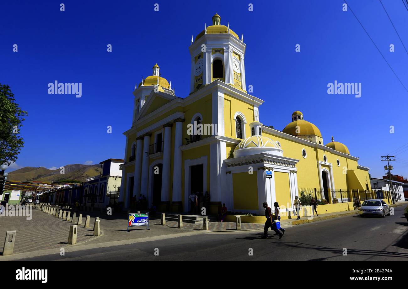 Guacara, Carabobo, Venezuela. 21 de enero de 2021. 21 de enero de 2020. Catedral de San Agustín en el centro. Vale la pena mencionar que Guacara tenía algunas iglesias de color paja Guacara, Carabobo, Venezuela. 21 de enero de 2021. 21 de enero de 2020. Catedral de San Agustín en el centro. Vale la pena mencionar que Guacara tenía algunas iglesias de color paja