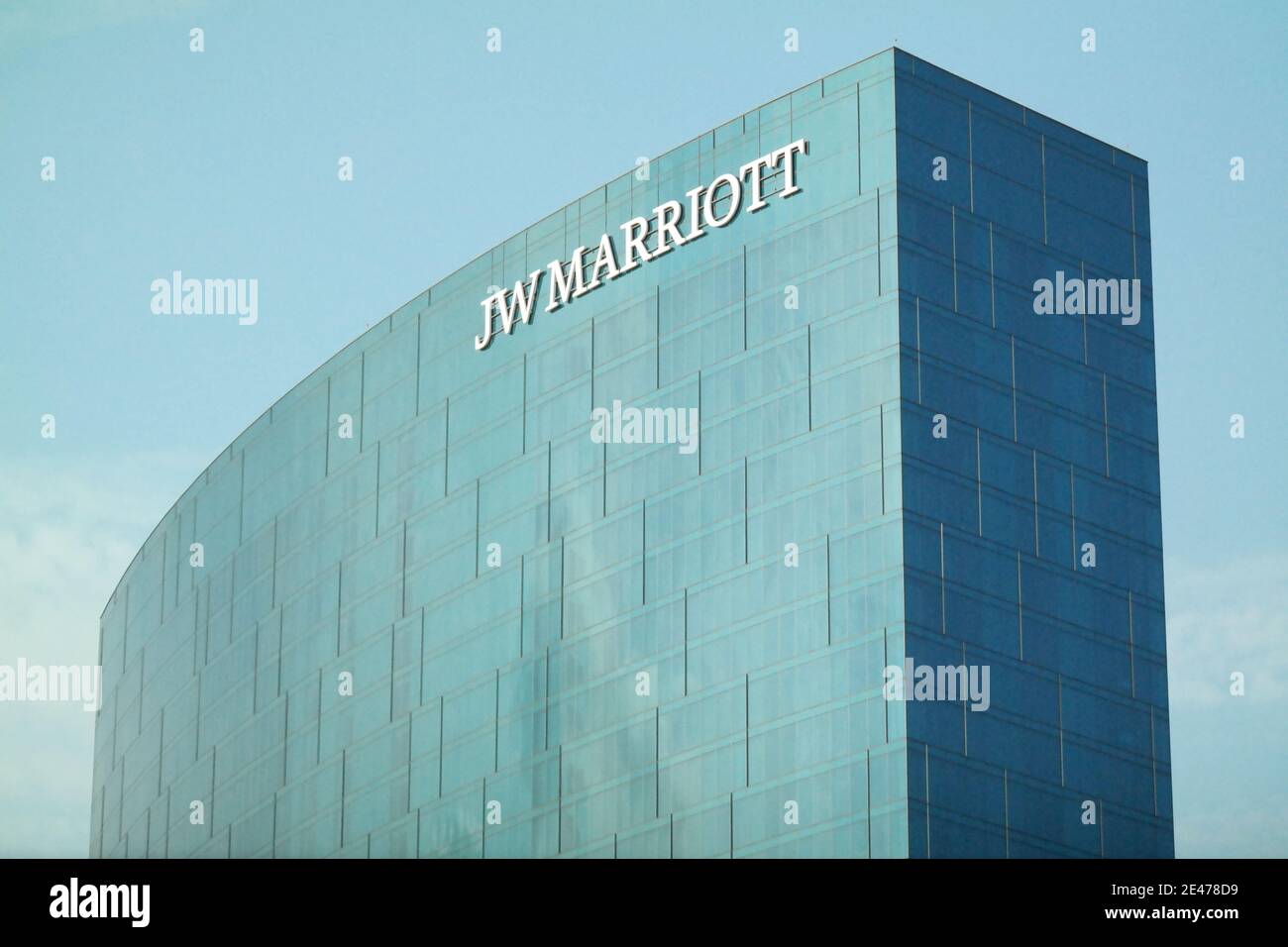El hotel JW Marriott está junto al centro de convenciones en el centro de Indianápolis, Indiana, Estados Unidos. Foto de stock