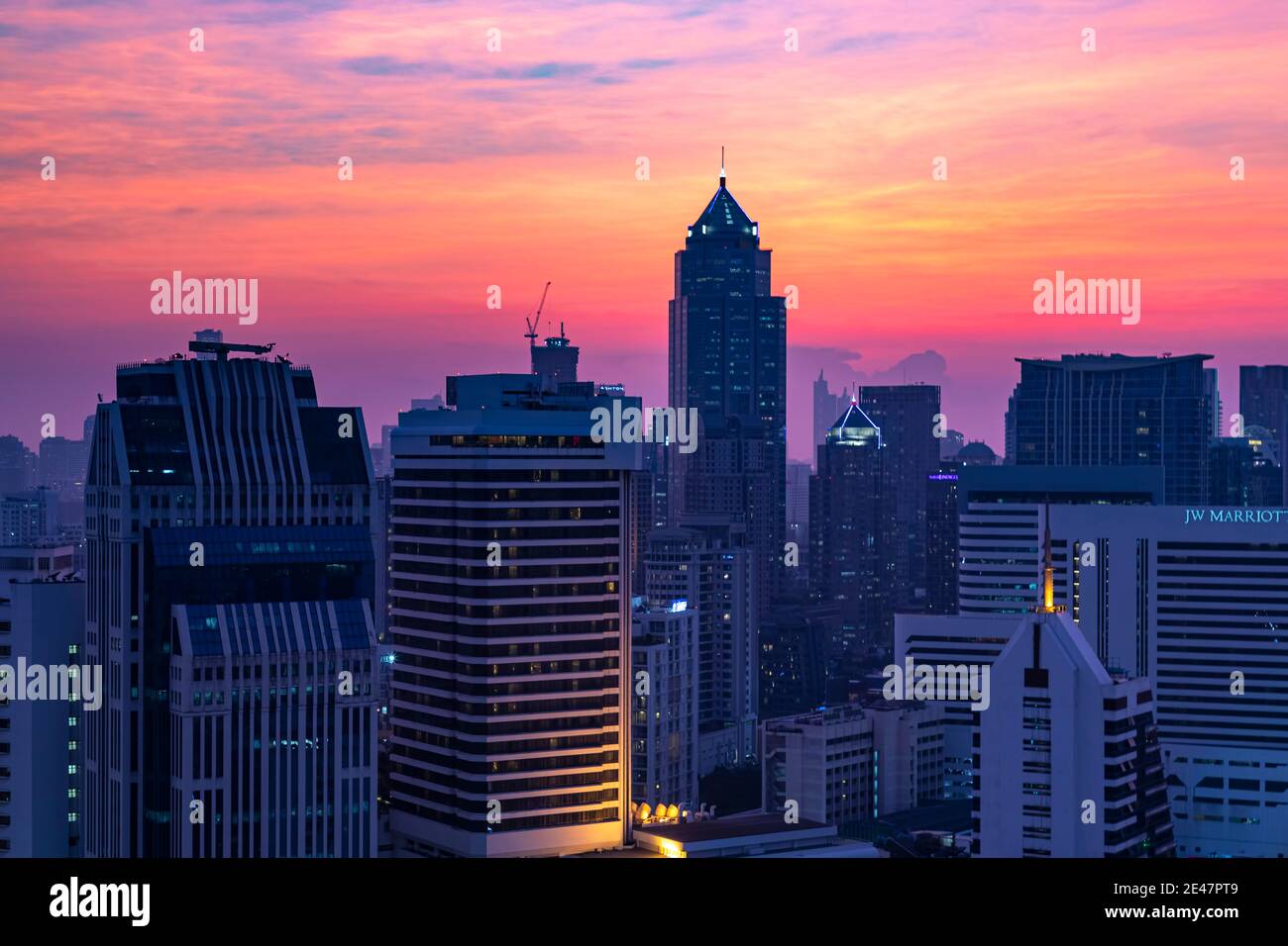Paisaje al atardecer sobre Bangkok, Tailandia Foto de stock