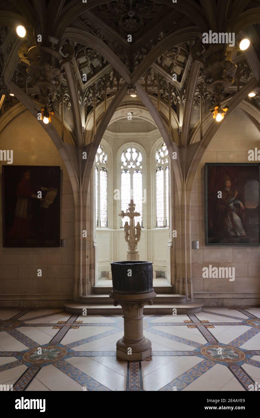 Gran sala de Palacio Benedictino, Fecamp, Departamento Sena Marítimo, Normandía, Francia Foto de stock