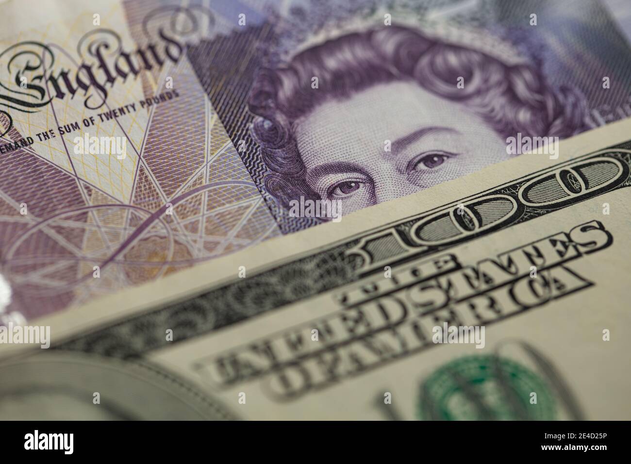 billete de 100 dólares y billete de 20 libras esterlinas para diseño