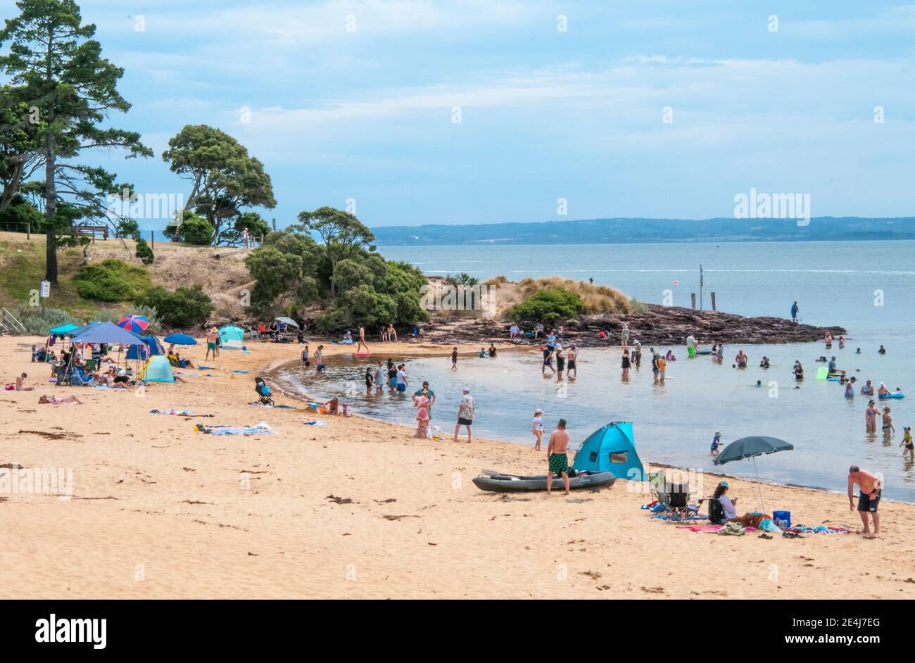 Vacaciones de verano junto al mar en Cowes, Phillip Island, Victoria, Australia Foto de stock
