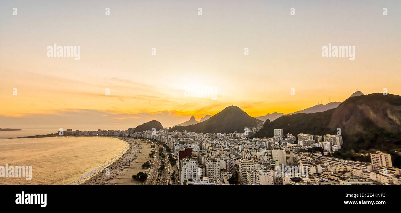 UN DÍA EN RÍO EN ENERO DE 2021 Foto de stock