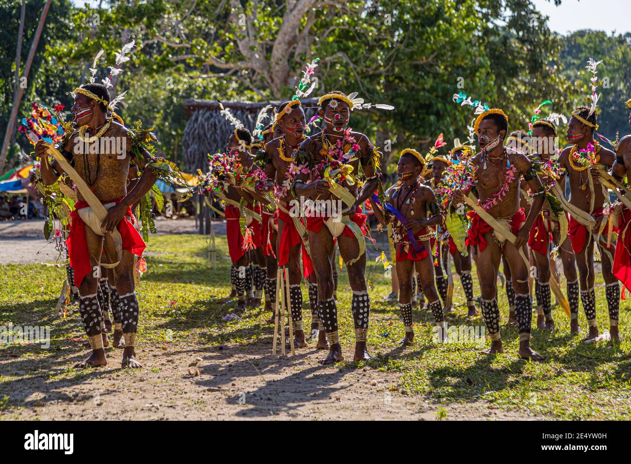 Cricket-Game Trobriand Islands Style en Kwebwaga, Papúa Nueva Guinea Foto de stock