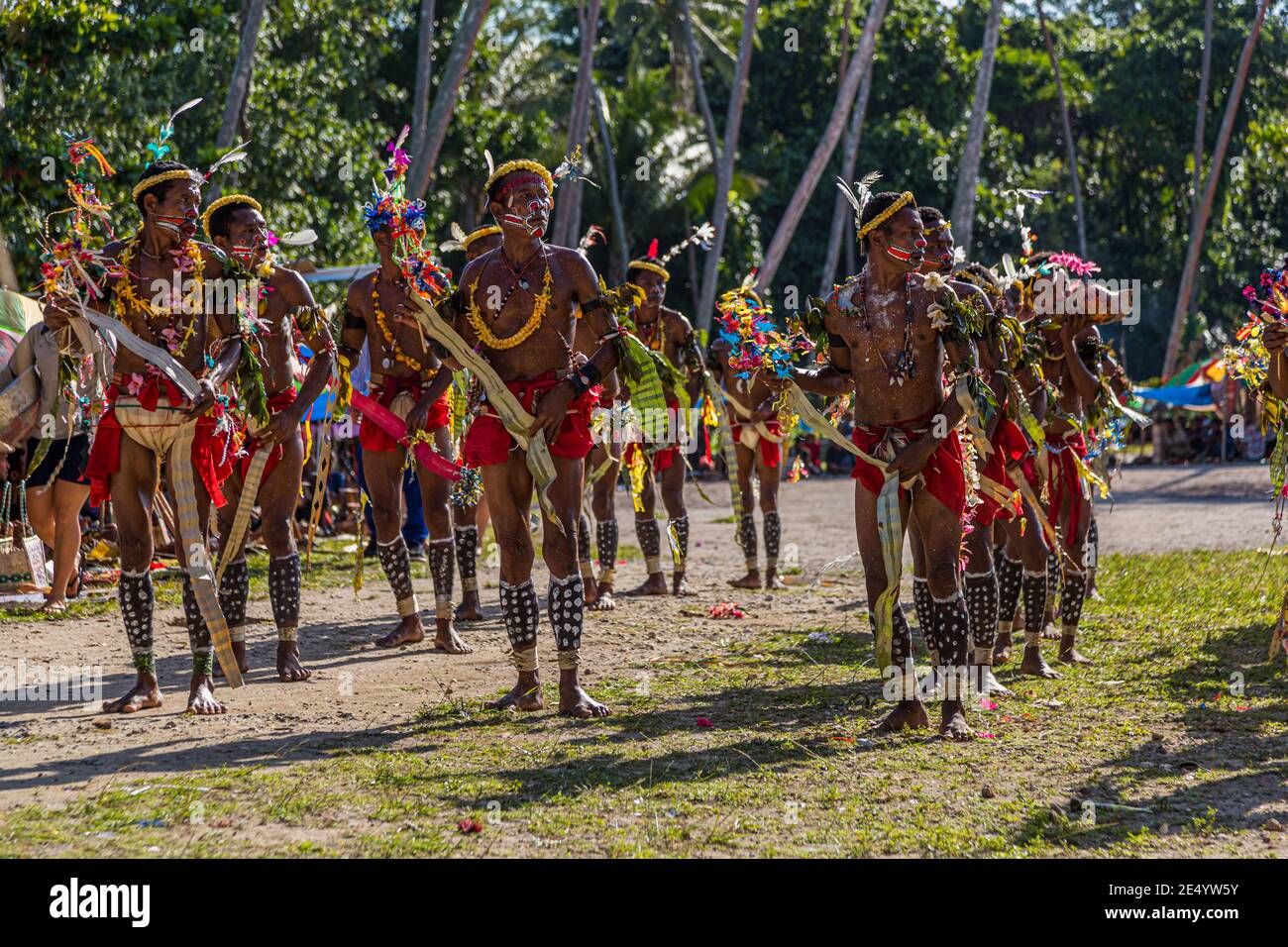 Cricket-Game Trobriand Islands Style en Kwebwaga, Papúa Nueva Guinea Foto de stock
